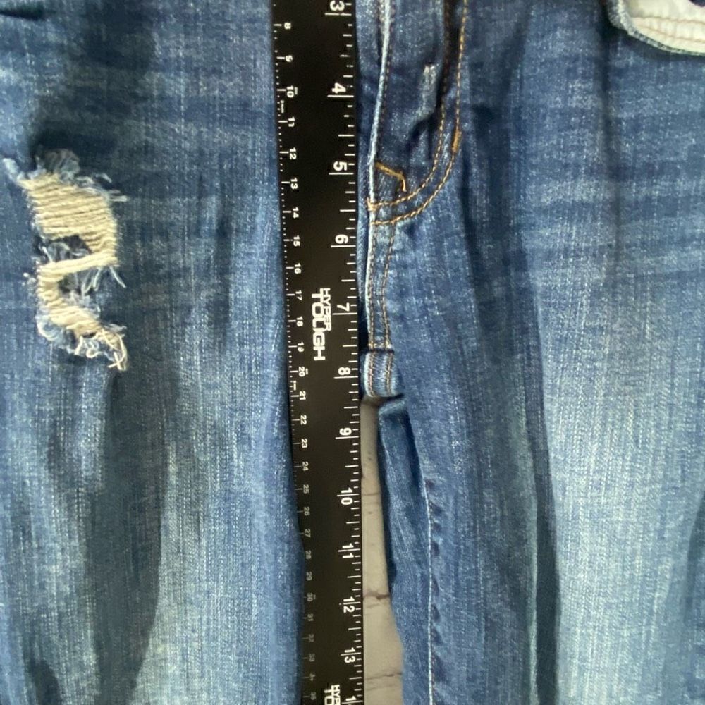 Sneak Peek Jeans  - Picture 6 of 7